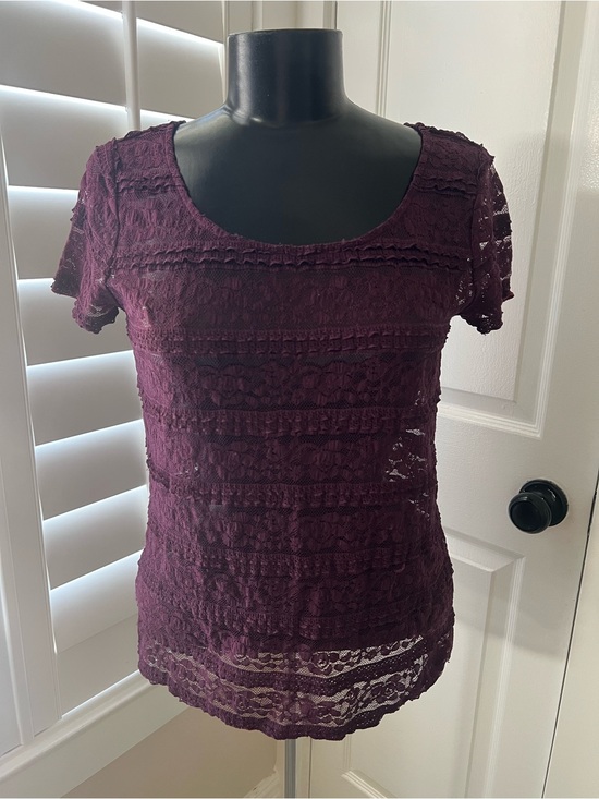 Tops - Dark Purple Lace Short-Sleeve Top